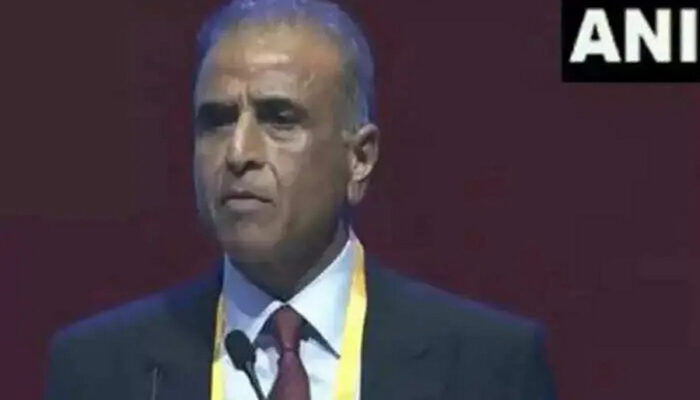 Sunil Bharti Mittal's Satellite Communication Breakthrough at India Mobile Congress 2023